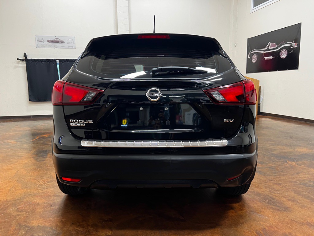 2017 Nissan Rogue Image 8