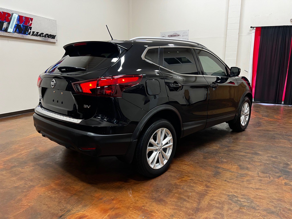 2017 Nissan Rogue Image 9