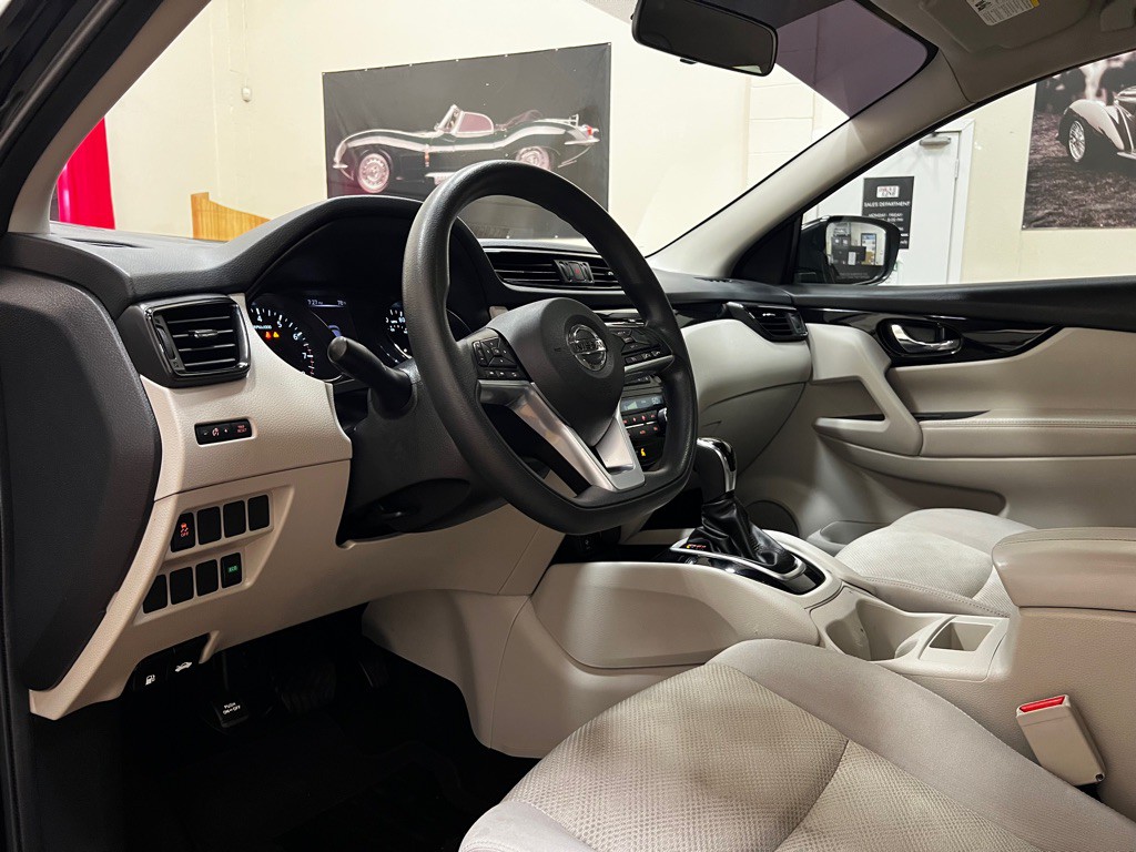 2017 Nissan Rogue Image 14