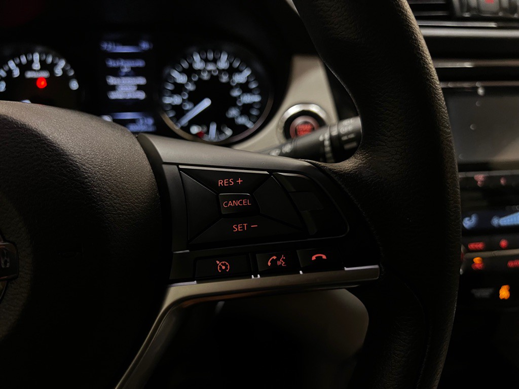 2017 Nissan Rogue Image 28
