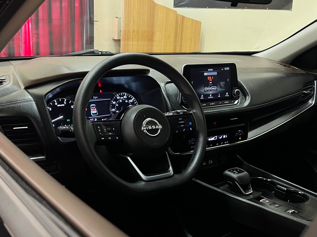 2023 Nissan Rogue Image 17