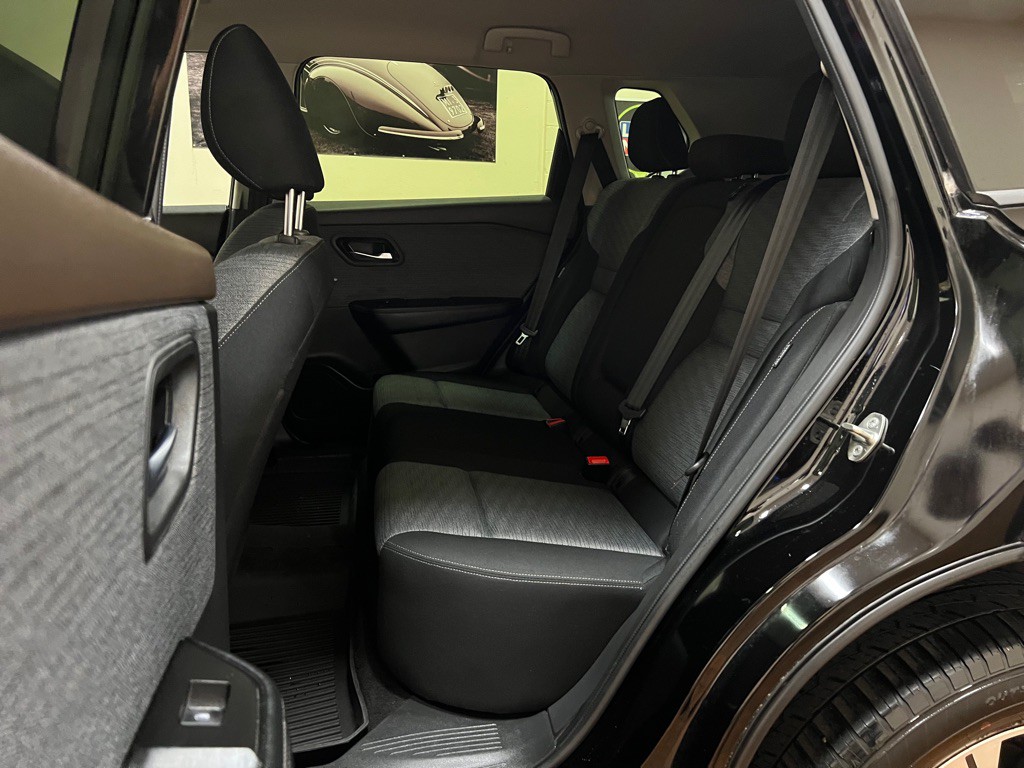 2023 Nissan Rogue Image 33