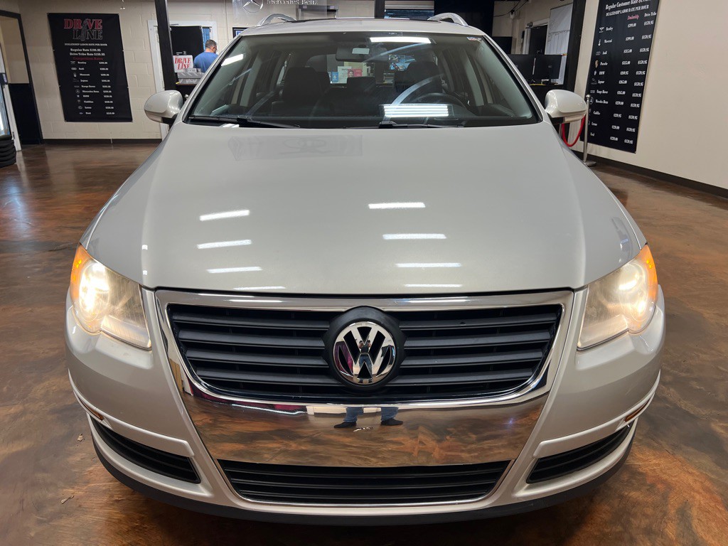 2009 Volkswagen Passat Image 4