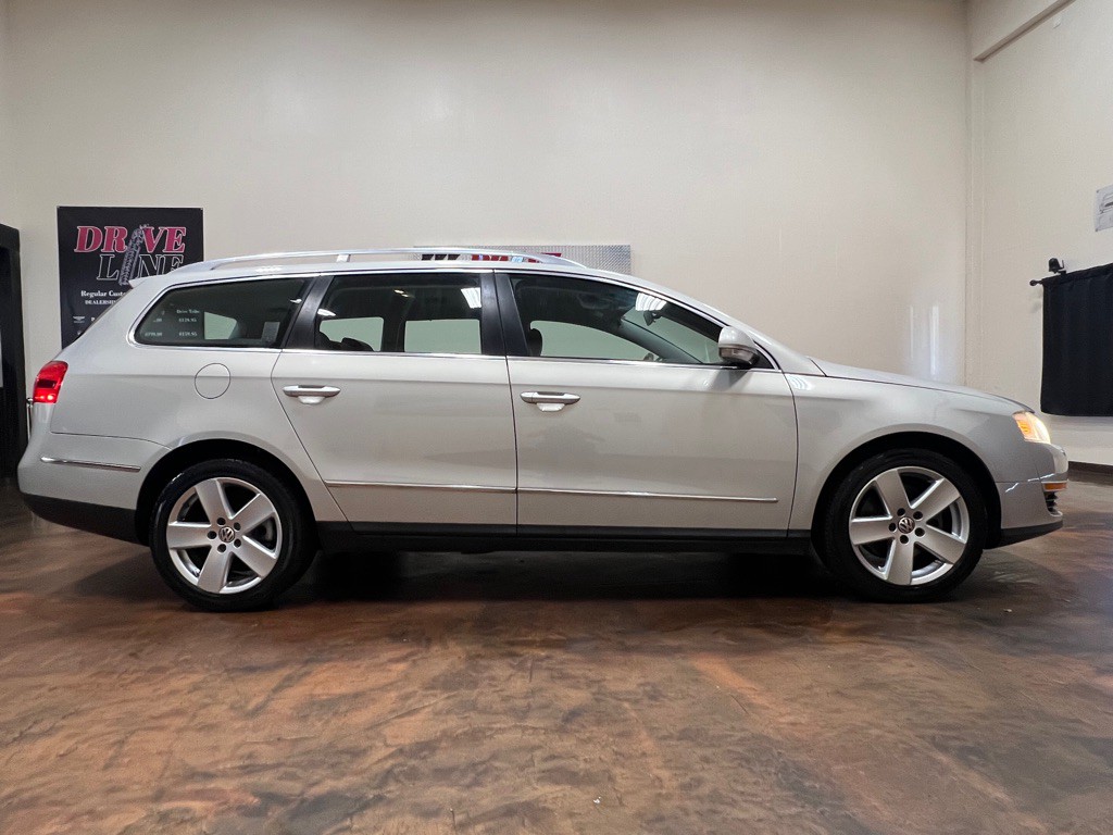 2009 Volkswagen Passat Image 10