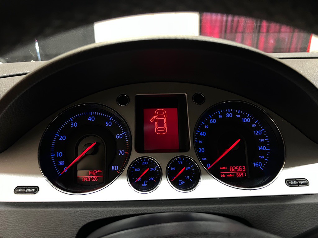 2009 Volkswagen Passat Image 23