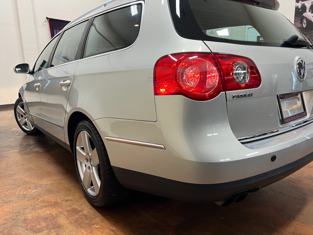 2009 Volkswagen Passat Image 37