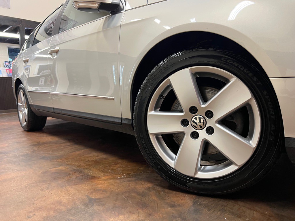 2009 Volkswagen Passat Image 38