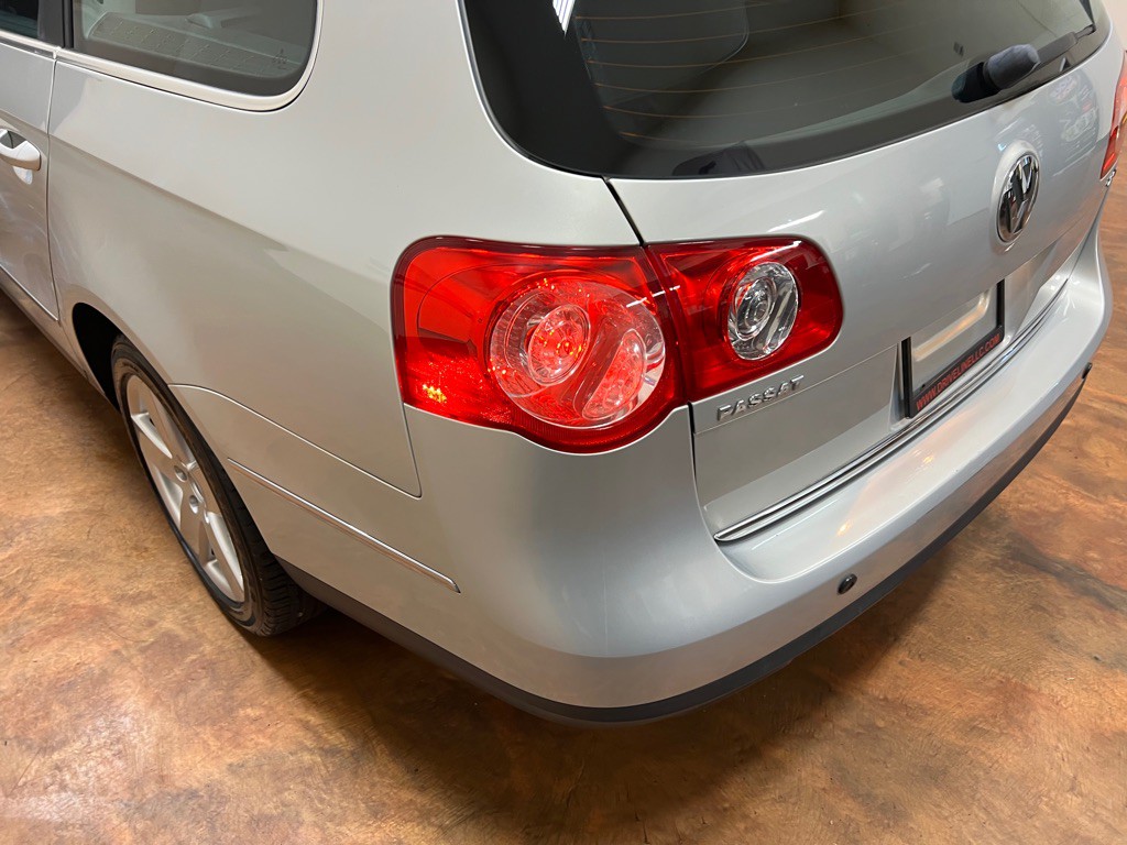 2009 Volkswagen Passat Image 41