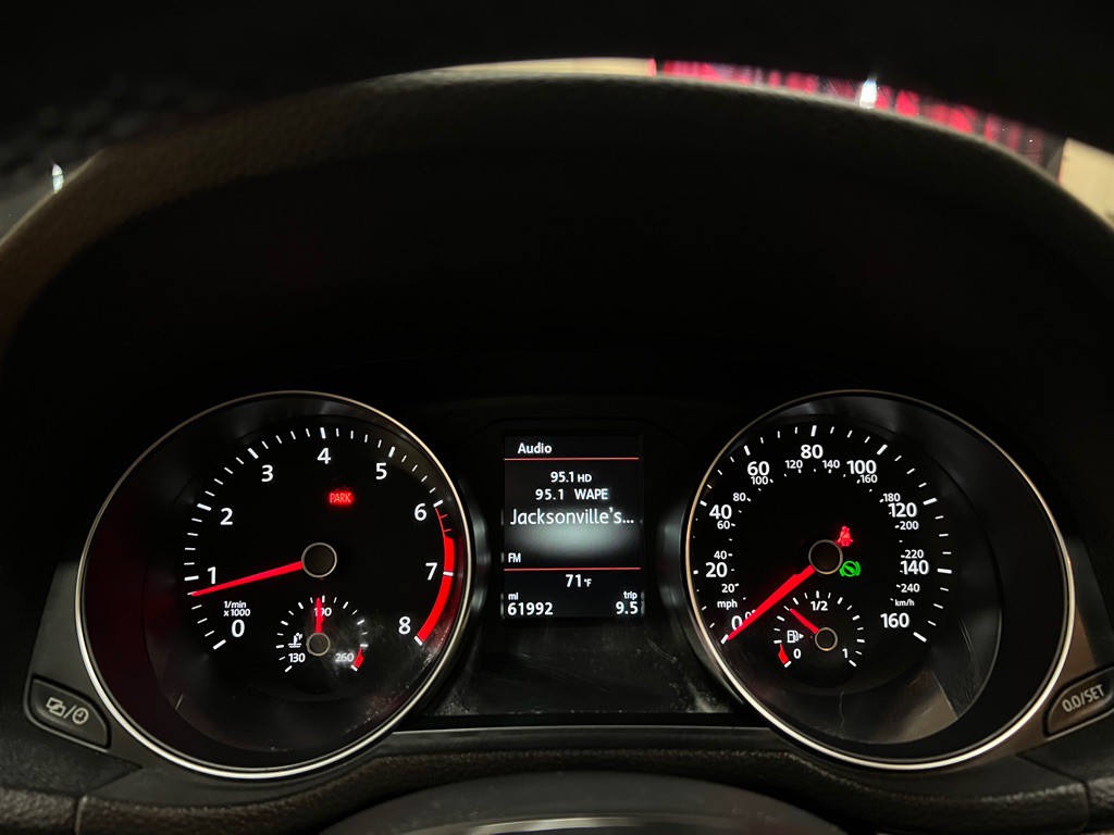 2019 Volkswagen Passat Image 20