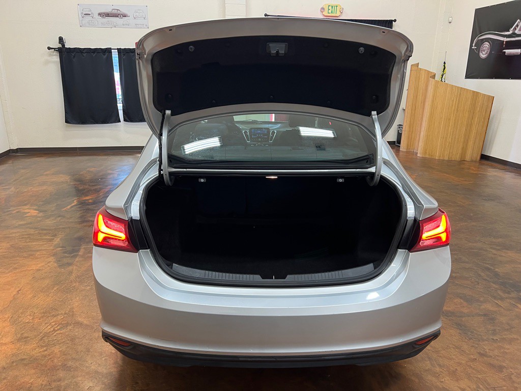 2020 Chevrolet Malibu Image 14