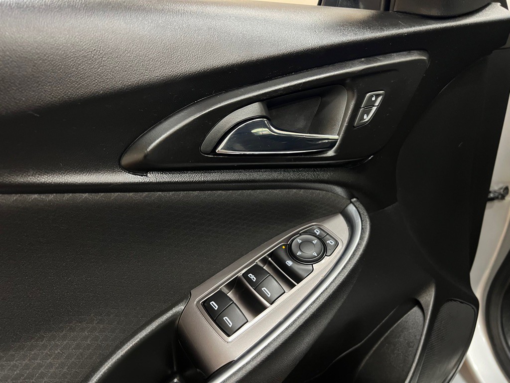 2020 Chevrolet Malibu Image 18