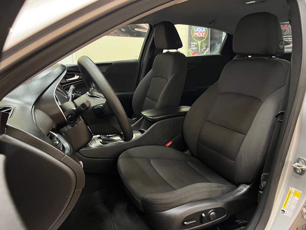 2020 Chevrolet Malibu Image 27