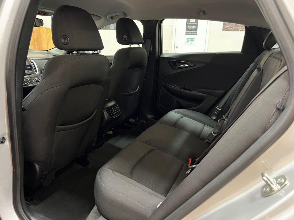 2020 Chevrolet Malibu Image 28