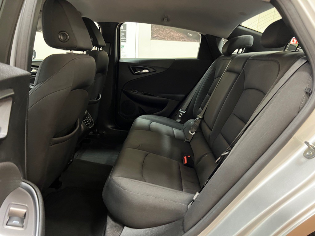 2020 Chevrolet Malibu Image 29