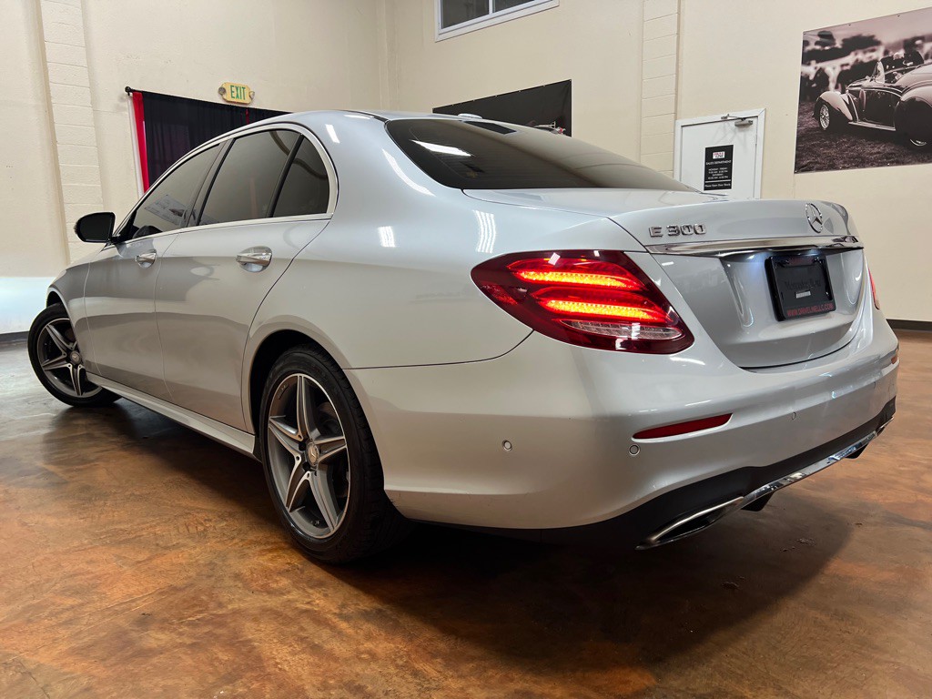 2017 Mercedes-Benz E-Class Image 2