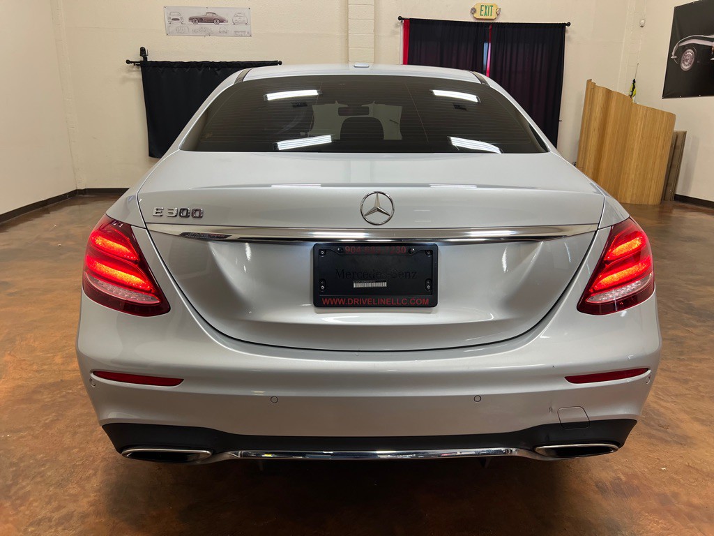 2017 Mercedes-Benz E-Class Image 8