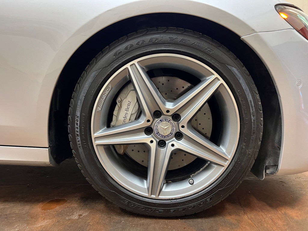 2017 Mercedes-Benz E-Class Image 11