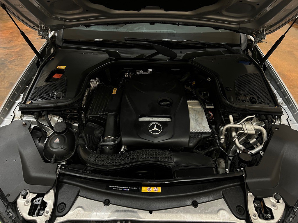 2017 Mercedes-Benz E-Class Image 13