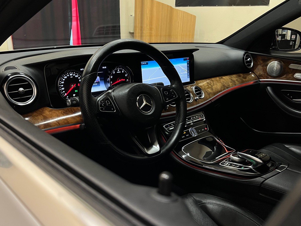 2017 Mercedes-Benz E-Class Image 15