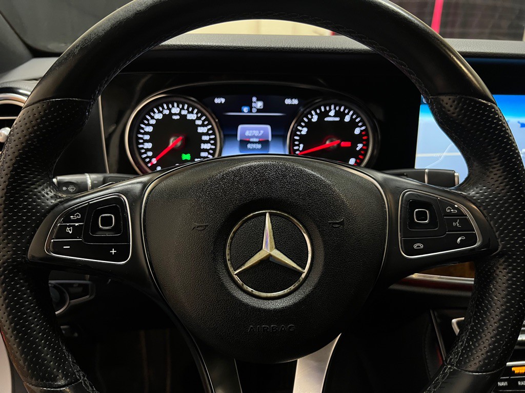 2017 Mercedes-Benz E-Class Image 23