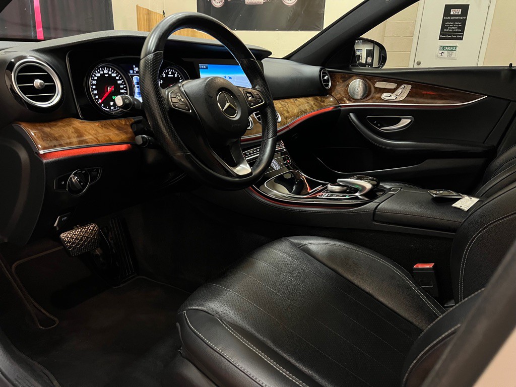 2017 Mercedes-Benz E-Class Image 31