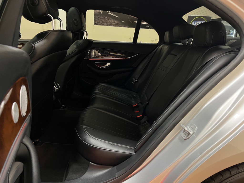 2017 Mercedes-Benz E-Class Image 34