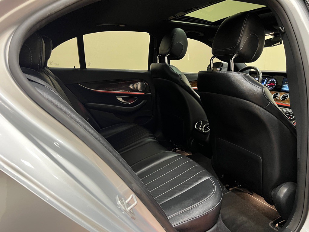 2017 Mercedes-Benz E-Class Image 37