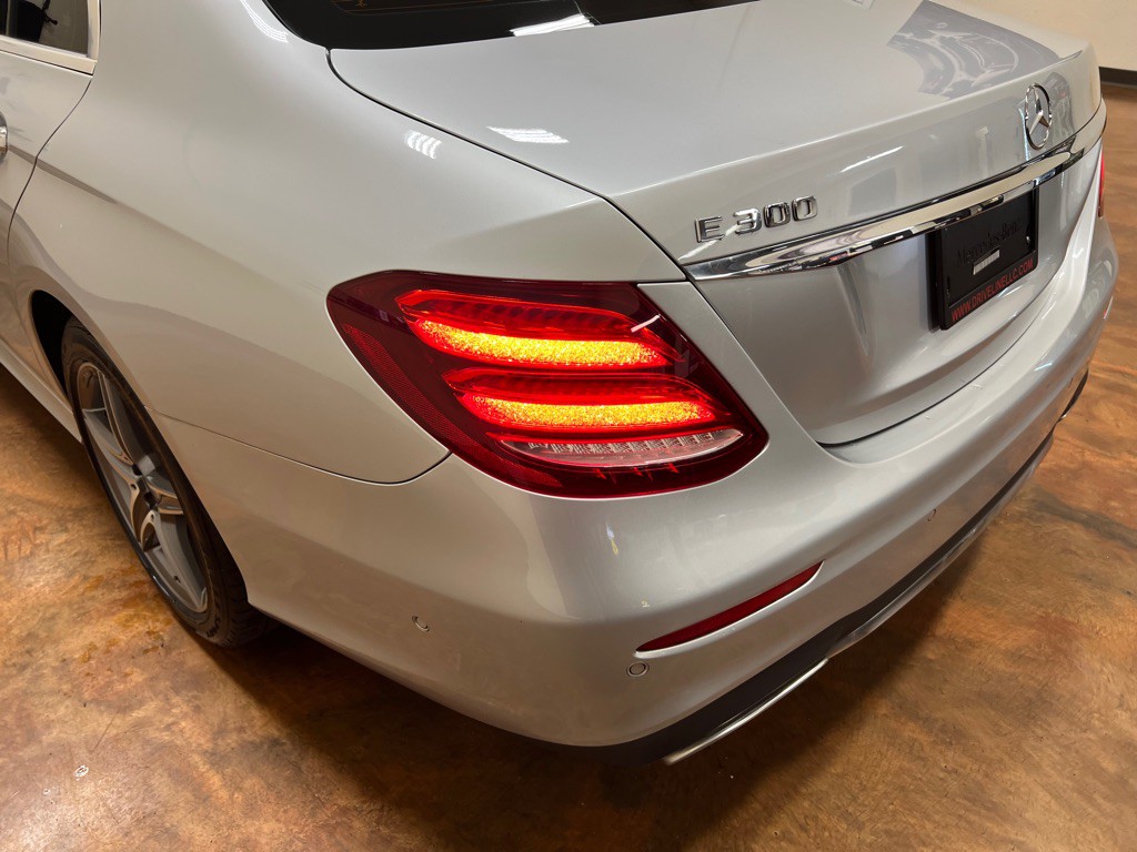 2017 Mercedes-Benz E-Class Image 44