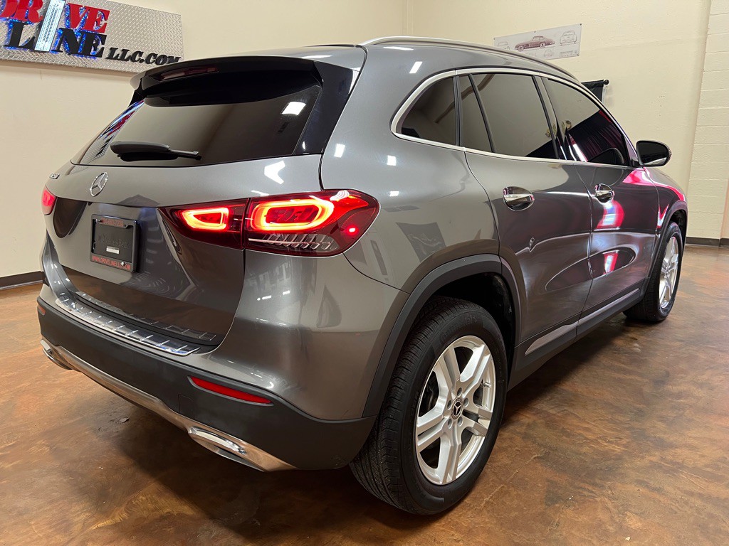 2021 Mercedes-Benz GLA-Class Image 9