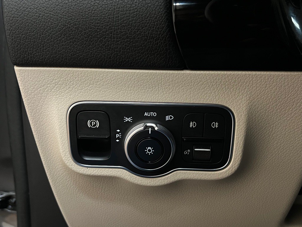 2021 Mercedes-Benz GLA-Class Image 22