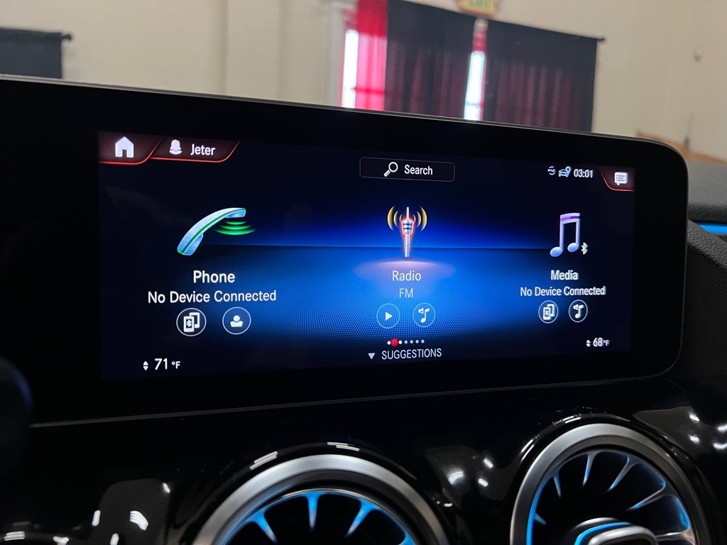 2021 Mercedes-Benz GLA-Class Image 26