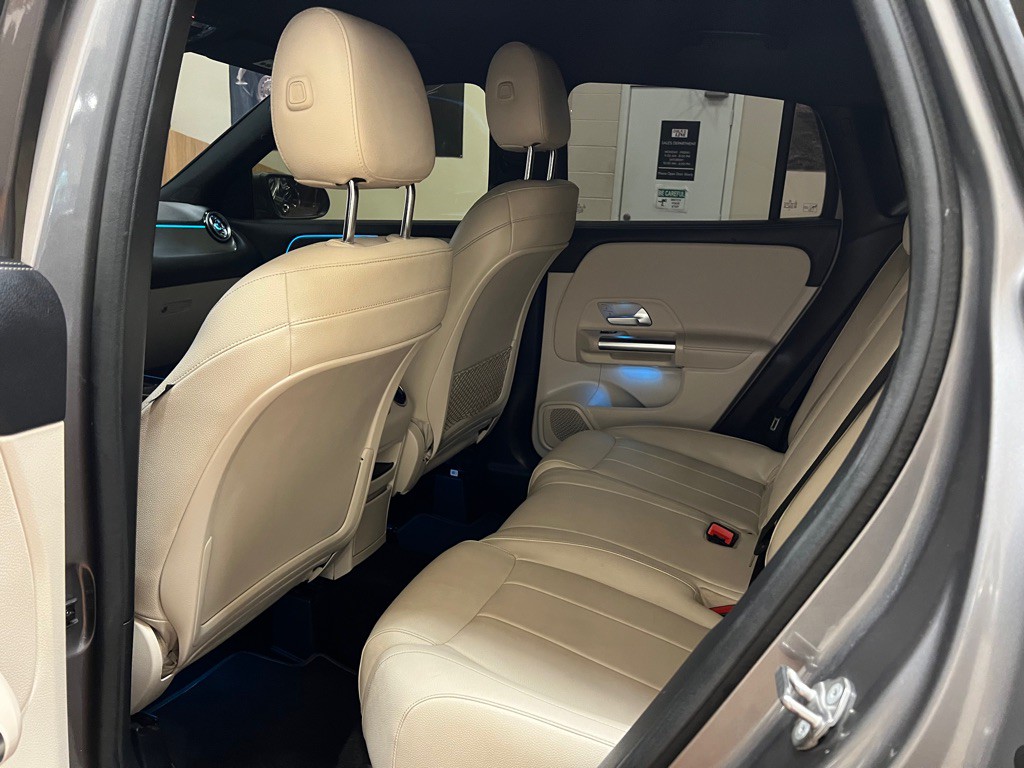 2021 Mercedes-Benz GLA-Class Image 36