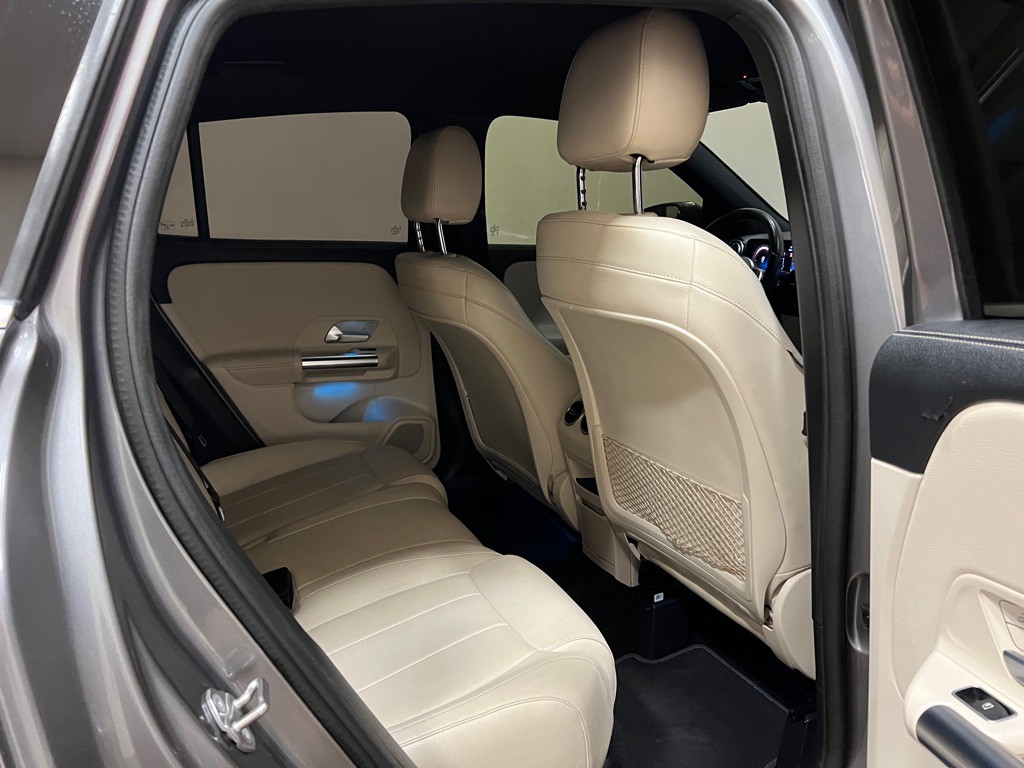 2021 Mercedes-Benz GLA-Class Image 39