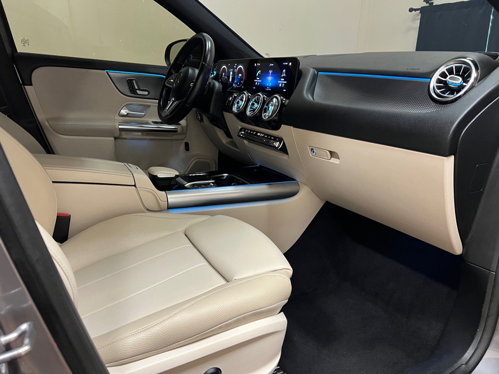 2021 Mercedes-Benz GLA-Class Image 41