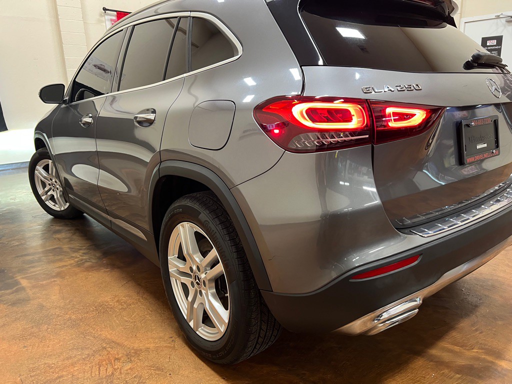 2021 Mercedes-Benz GLA-Class Image 43