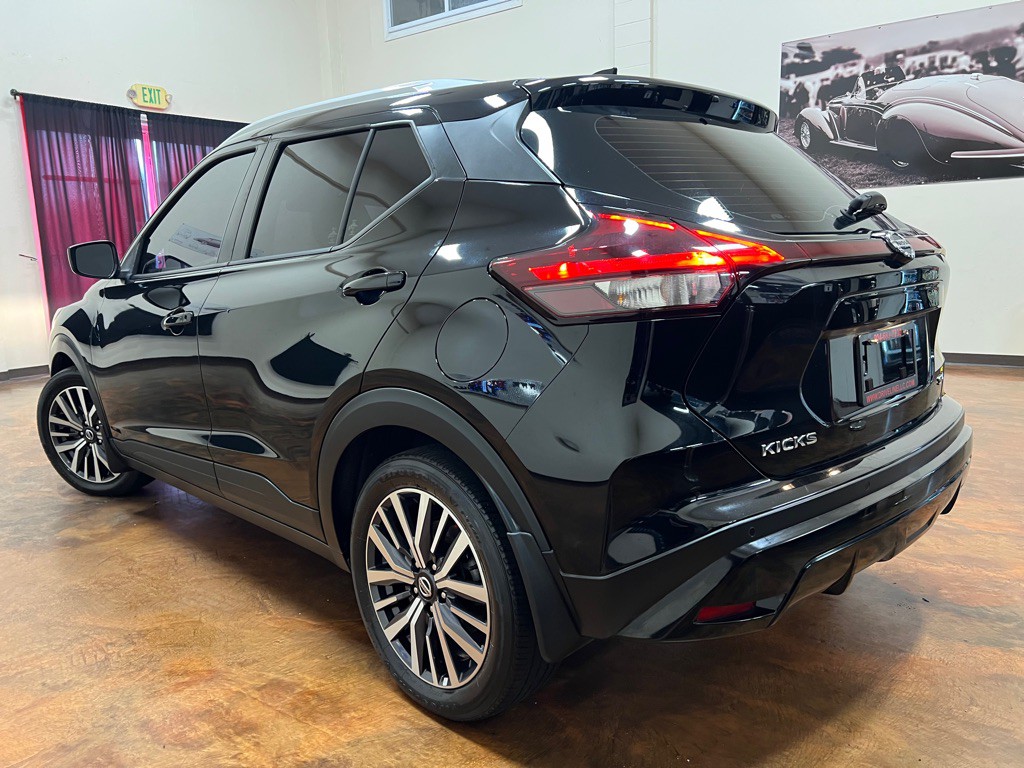 2021 Nissan Kicks Image 2