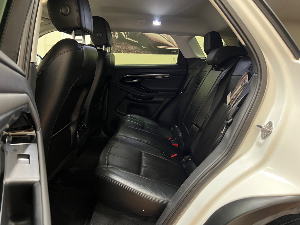 2020 Land Rover Range Rover Evoque Image 31