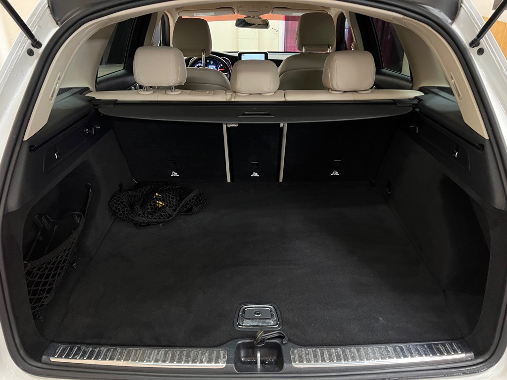 2017 Mercedes-Benz GLC-Class Image 16
