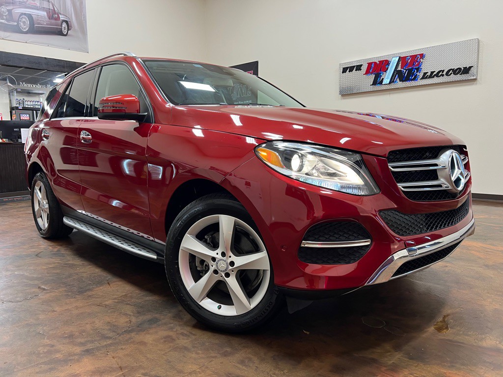 2016 Mercedes-Benz GLE-Class Image 1