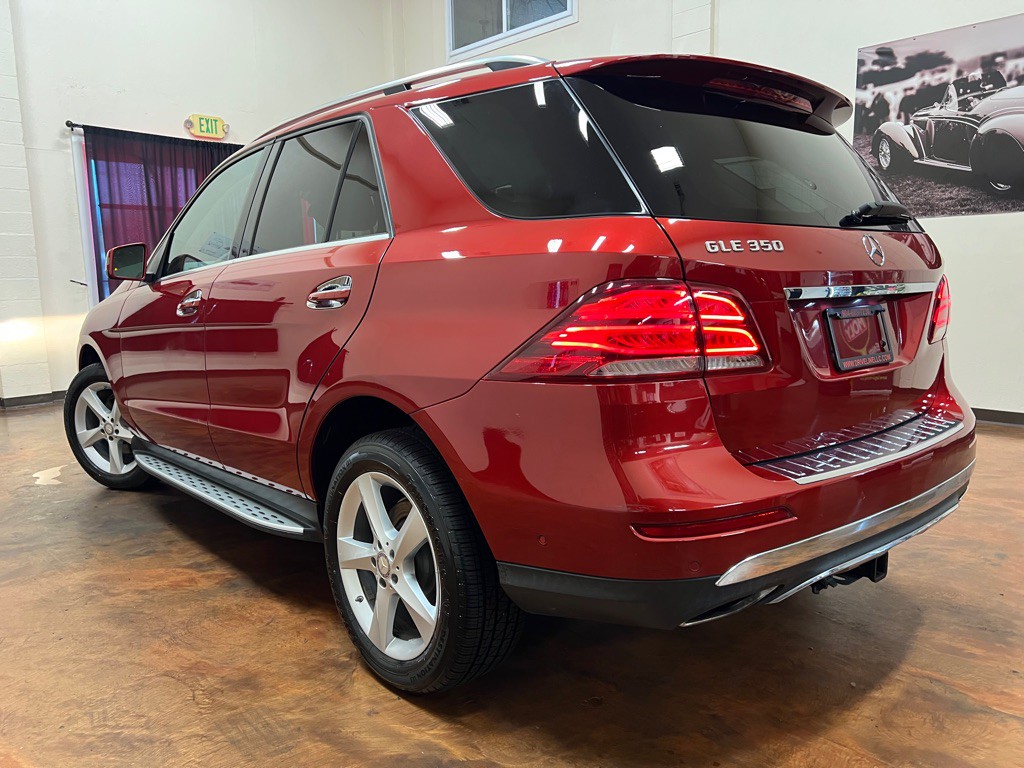 2016 Mercedes-Benz GLE-Class Image 2