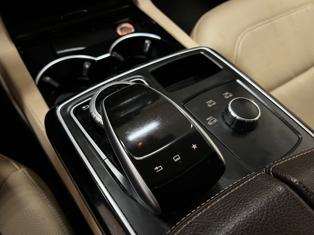 2016 Mercedes-Benz GLE-Class Image 27