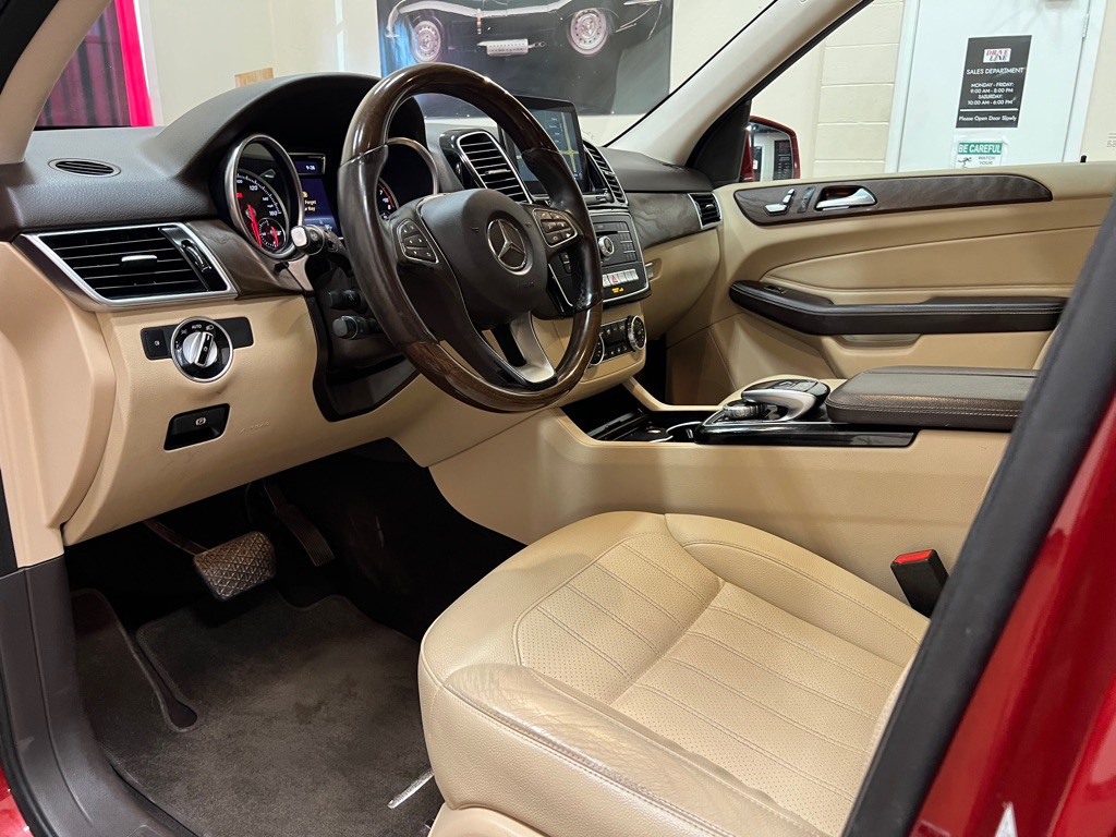 2016 Mercedes-Benz GLE-Class Image 28
