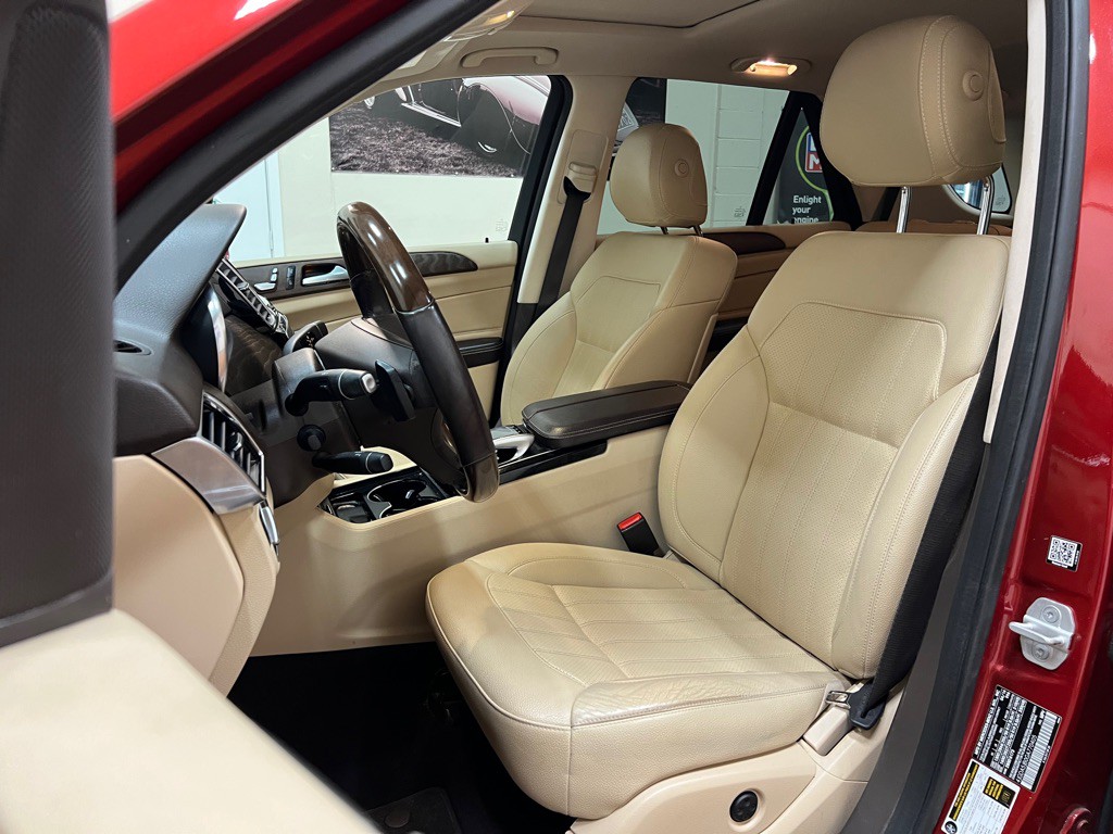 2016 Mercedes-Benz GLE-Class Image 29
