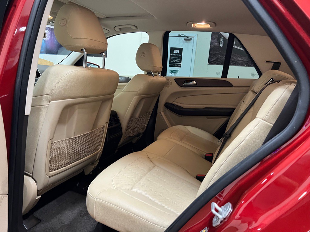 2016 Mercedes-Benz GLE-Class Image 30