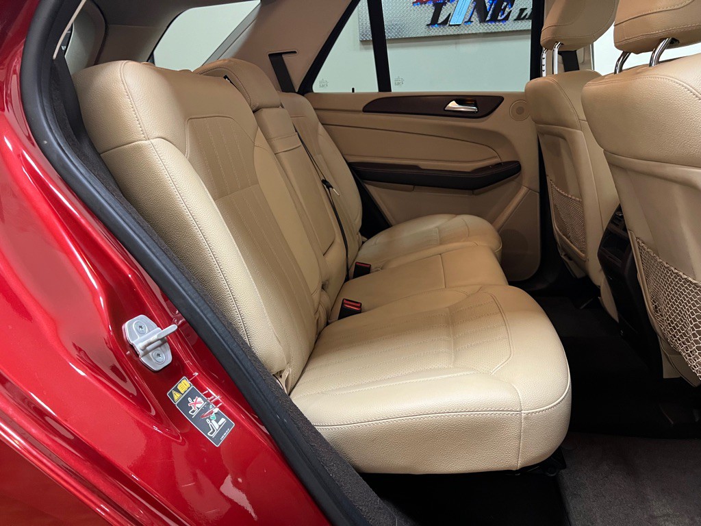 2016 Mercedes-Benz GLE-Class Image 32