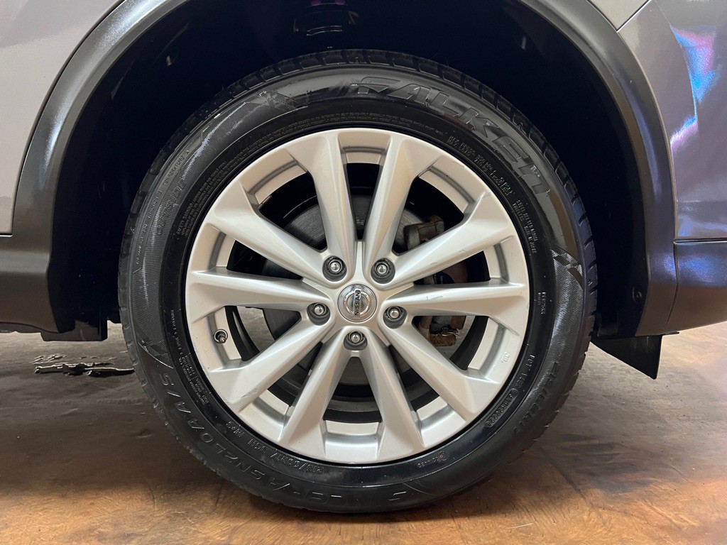 2019 Nissan Rogue Image 11
