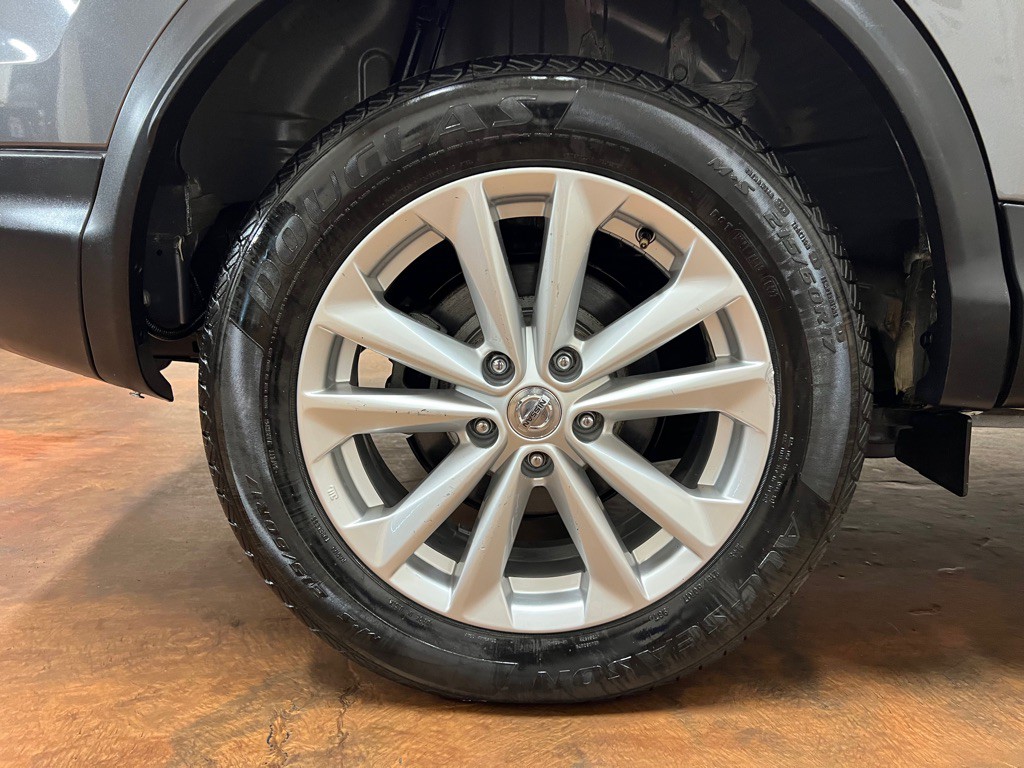 2019 Nissan Rogue Image 12