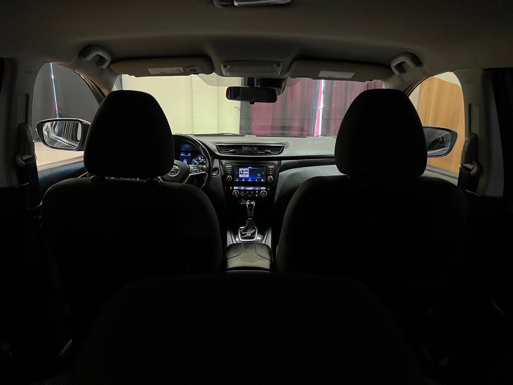 2019 Nissan Rogue Image 16
