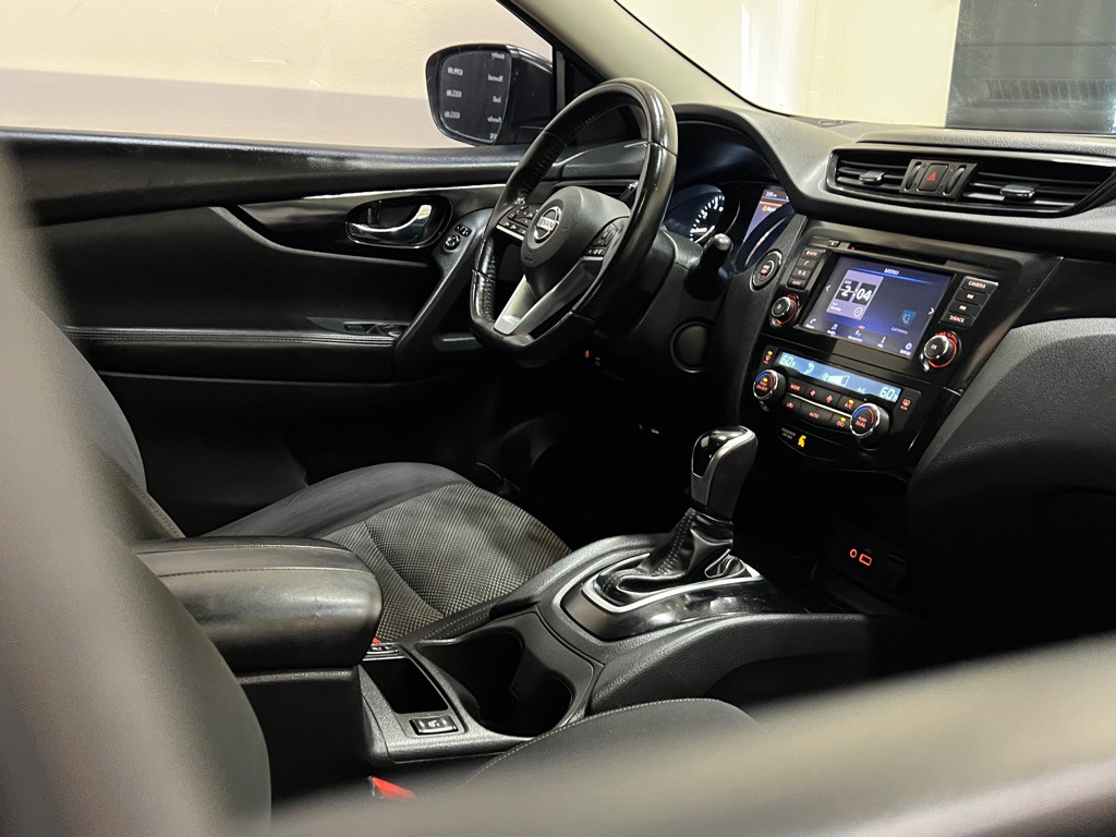 2019 Nissan Rogue Image 19