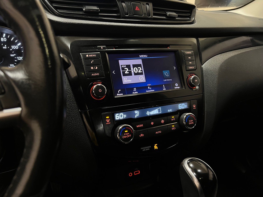 2019 Nissan Rogue Image 25